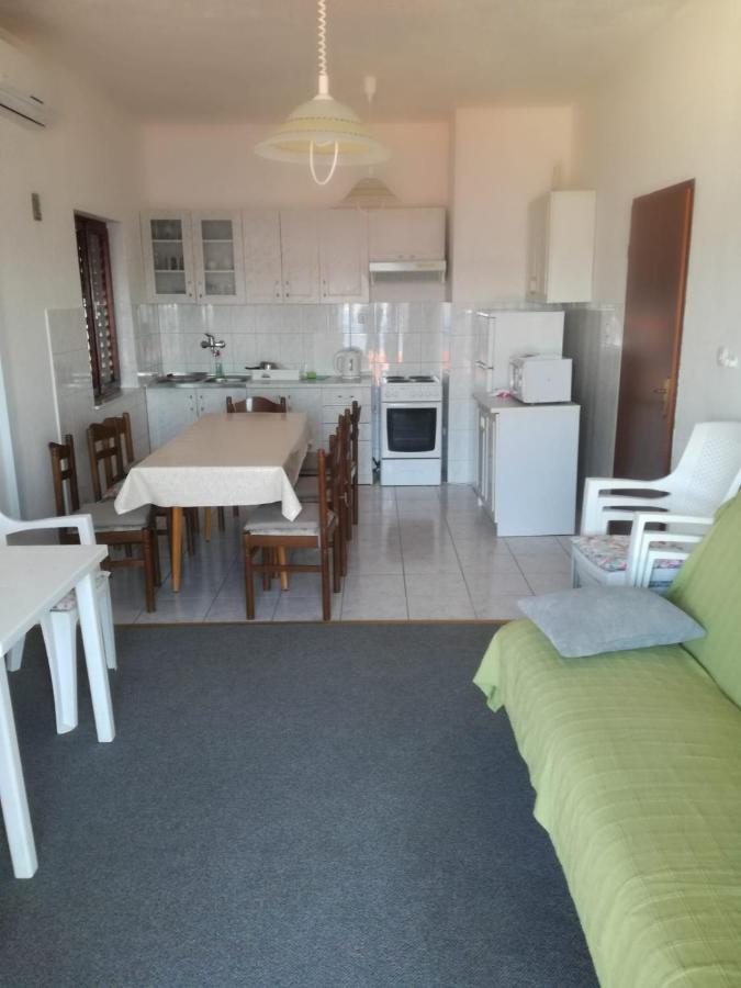 Apartments With A Parking Space Lokva Rogoznica, Omis - 10358 Exterior foto